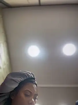 Tayra Siny online show from 10.05.25