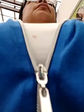   valentina18 online show from 03.08.25