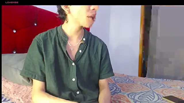 Snapshot of LAICK_01 chatting on 04.26.26 LAICK 01 online show from 04.26.26