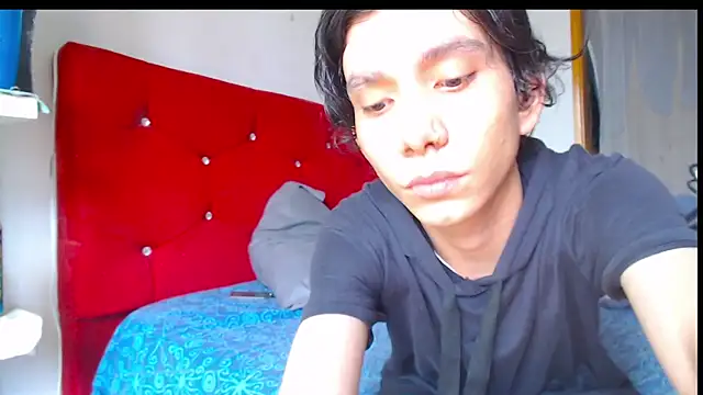 Snapshot of LAICK_01 chatting on 05.13.26 LAICK 01 online show from 05.13.26