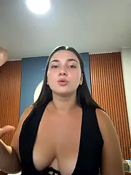 Snapshot of ava_blue chatting on 03.13.25 ava blue online show from 03.13.25