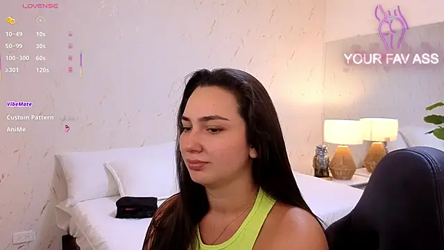 Snapshot of ava_blue chatting on 09.15.25 ava blue online show from 09.15.25