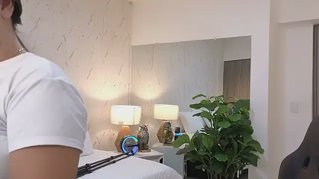 Snapshot of ava_blue chatting on 02.25.26 ava blue online show from 02.25.26