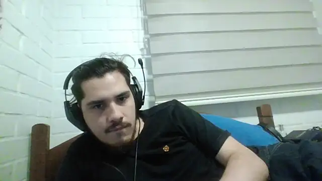 hung weeb online show from 12.13.24