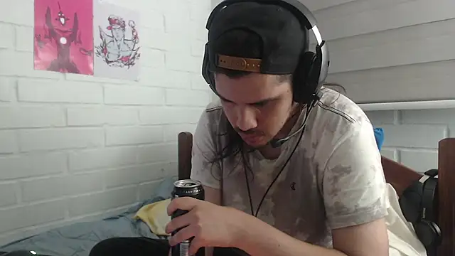 hung weeb online show from 02.13.25