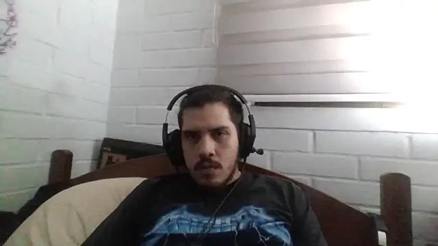 hung weeb online show from 03.10.25