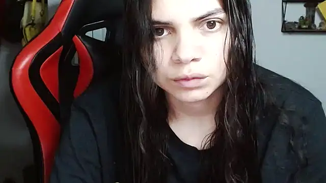 Snapshot of Nikkykora15 chatting on 01.08.25 Nikkykora15 online show from 01.08.25