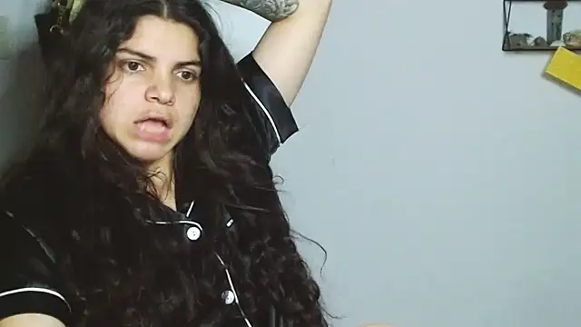 Snapshot of Nikkykora15 chatting on 01.30.25 Nikkykora15 online show from 01.30.25