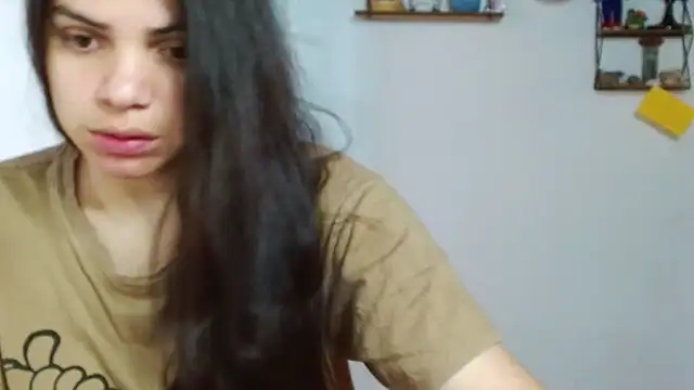 Snapshot of Nikkykora15 chatting on 02.04.25 Nikkykora15 online show from 02.04.25