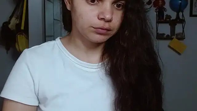 Snapshot of Nikkykora15 chatting on 02.13.25 Nikkykora15 online show from 02.13.25