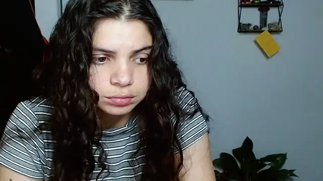 Snapshot of Nikkykora15 chatting on 02.26.25 Nikkykora15 online show from 02.26.25