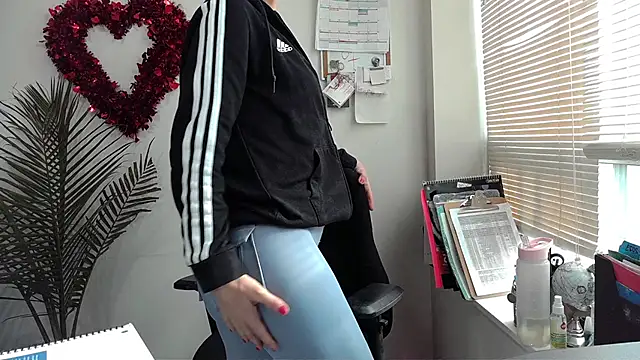 Snapshot of City_Kat chatting on 01.10.25 City Kat online show from 01.10.25