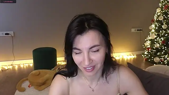 Mary love16 online show from 12.29.24