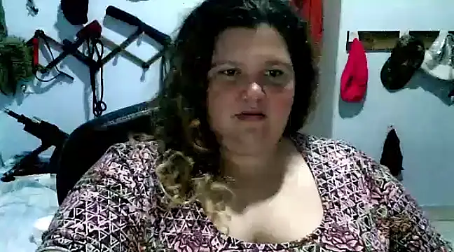 squirt322bbw online show from 03.23.25