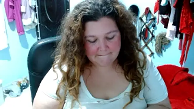 squirt322bbw online show from 12.02.25