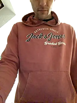 Snapshot of Percy_ohv chatting on 11.18.25 Percy ohv online show from 11.18.25