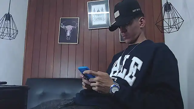 GaboReyes online show from 03.15.25