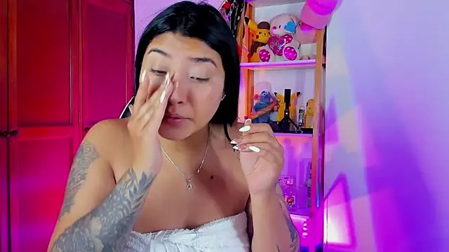 Snapshot of eymy-hadid chatting on 09.17.25 eymy-hadid online show from 09.17.25