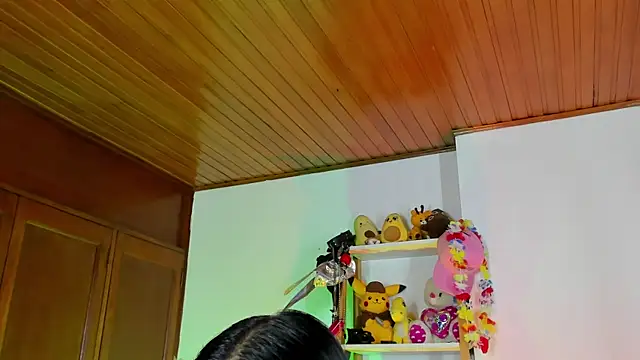 Snapshot of eymy-hadid chatting on 10.30.25 eymy-hadid online show from 10.30.25