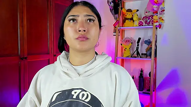 Snapshot of eymy-hadid chatting on 11.11.25 eymy-hadid online show from 11.11.25