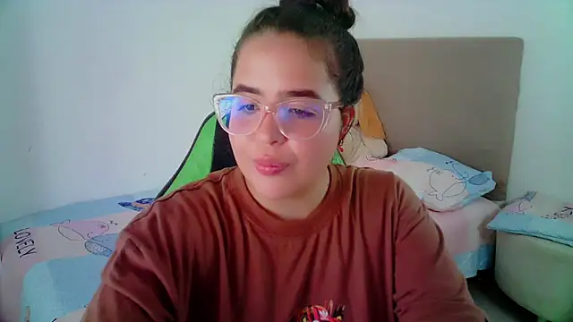 Snapshot of _alicia_z chatting on 01.14.25 alicia z online show from 01.14.25