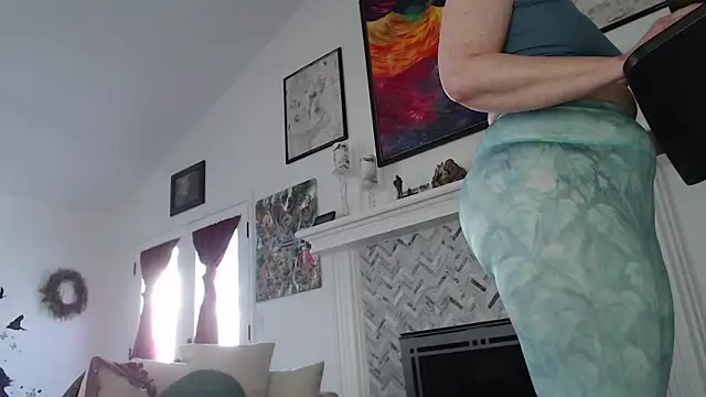 AuroraWillows online show from 03.10.25