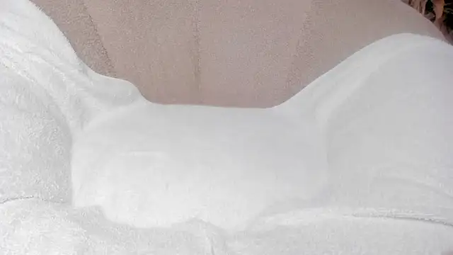 Snapshot of whiite_snow chatting on 02.04.25 whiite snow online show from 02.04.25