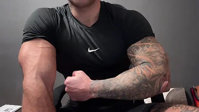 Snapshot of Mr_YourGod chatting on 12.03.25 Mr YourGod online show from 12.03.25