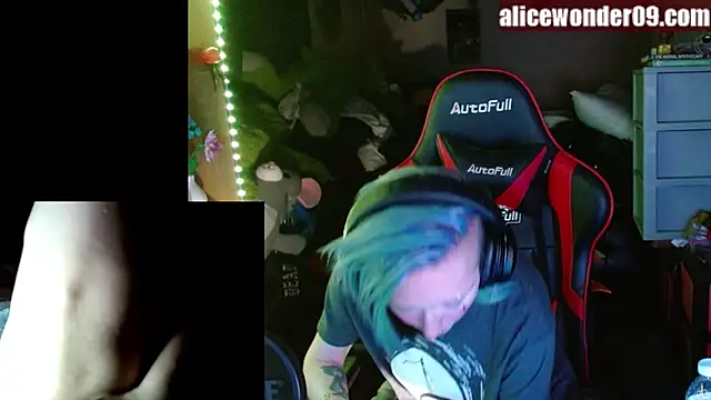 alicewonder09 online show from 02.26.25