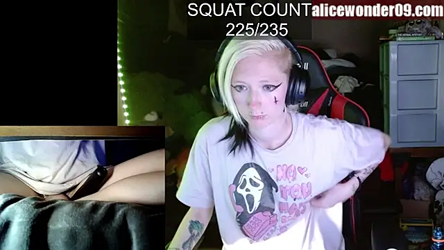 alicewonder09 online show from 03.17.25