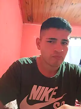 Snapshot of ynose2 chatting on 10.25.25 ynose2 online show from 10.25.25