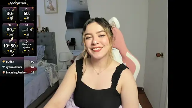 Snapshot of samysweet_8 chatting on 12.10.24 samysweet 8 online show from 12.10.24