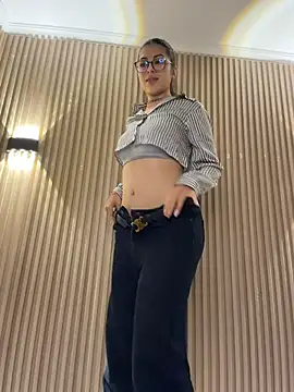 Sarasanders 4 online show from 01.18.26