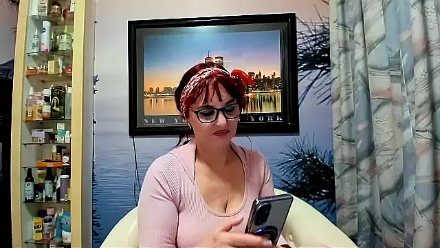 Snapshot of Mature4you44 chatting on 01.26.25 Mature4you44 online show from 01.26.25