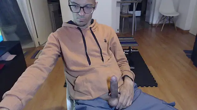 guachin hunk online show from 09.30.25