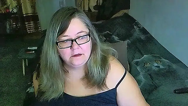Snapshot of sex2 chatting on 04.17.26 sex2 online show from 04.17.26