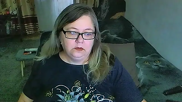 Snapshot of sex2 chatting on 04.21.26 sex2 online show from 04.21.26