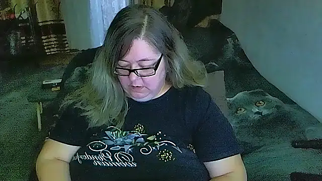 Snapshot of sex2 chatting on 04.26.26 sex2 online show from 04.26.26
