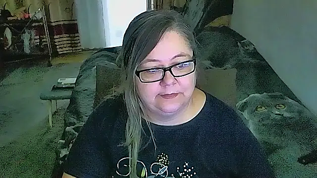 Snapshot of sex2 chatting on 05.15.26 sex2 online show from 05.15.26