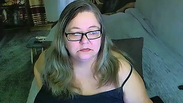 Snapshot of sex2 chatting on 05.23.26 sex2 online show from 05.23.26