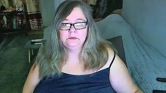 Snapshot of sex2 chatting on 05.24.26 sex2 online show from 05.24.26