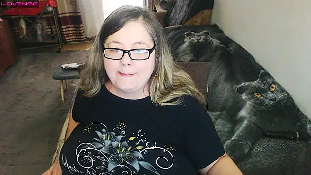 Snapshot of sex2 chatting on 05.29.26 sex2 online show from 05.29.26