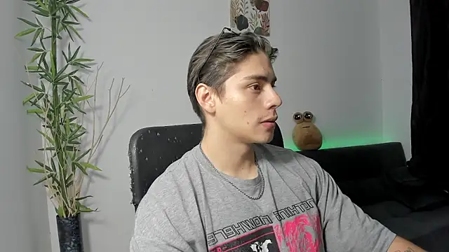 Giordano Russo online show from 12.31.24