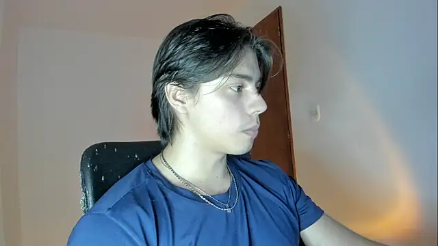 Giordano Russo online show from 12.22.25