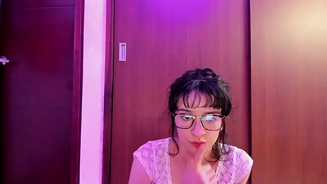  Lunnaa  online show from 03.15.25