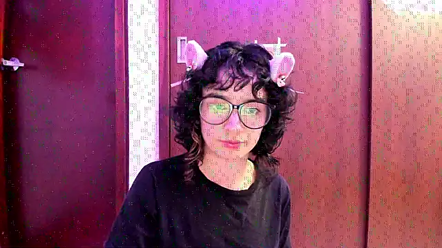  Lunnaa  online show from 11.07.25