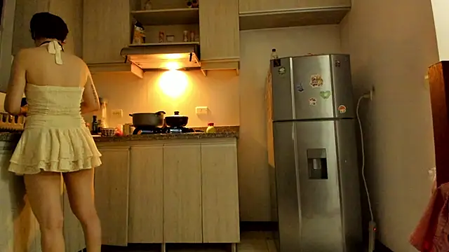 Snapshot of _Lunnaa_ chatting on 06.19.26 Lunnaa online show from 06.19.26