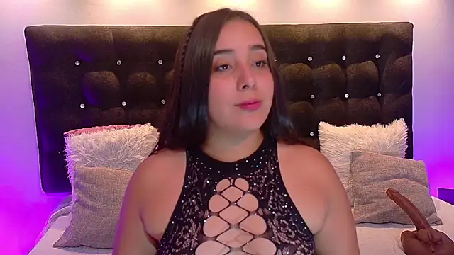 ValenScott1 online show from 02.14.25