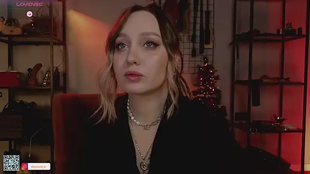 Snapshot of VortexProject chatting on 01.02.25 VortexProject online show from 01.02.25