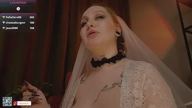 Snapshot of VortexProject chatting on 01.04.25 VortexProject online show from 01.04.25